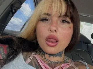 Streamate Adult Webcams of HoneyDripsOnYou
