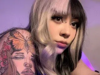 Streamate Private Sex Chat of Maki_Uzui26