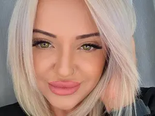 Streamate Sex Chat of BustyEmaXX