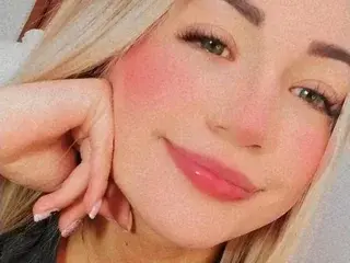 Streamate Live Sex Cam of Sara019
