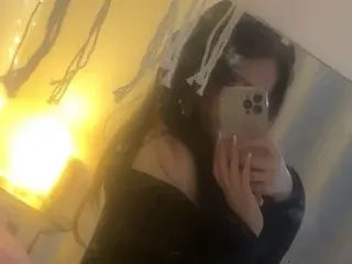 Streamate Sex Cam of Cherryrosealiee