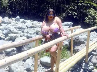 Streamate Adult Webcams of brunella777