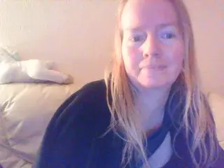 Streamate Watch Live Sex Cams of English_Rose_xxx