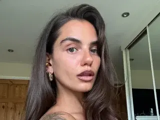 Streamate Free Porn Cam of RoxyRoseX