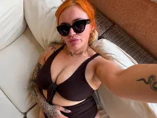 Streamate Nude Webcam of KammieBrit