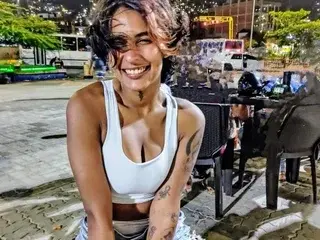 Streamate Live Sex Cam of SaraHottGirl69