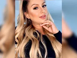 Streamate Sex Chat of Hanna_Blondee