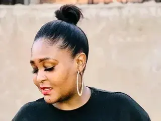 Streamate Live Sex Cam of Bustylady25