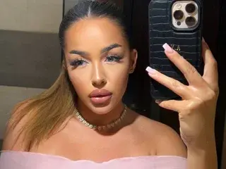 Streamate Watch Live Sex Cams of LisaLorenz