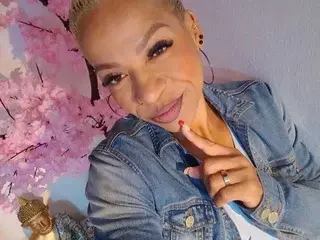 Streamate Free Live Porn of summernight42