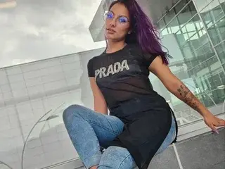 Streamate Adult Webcams of vale_alvarez