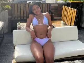 Streamate Sex Cam of SaraiMedrano