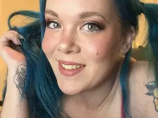 Streamate Nude Webcam of TemptingTiny