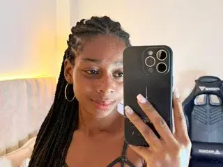 Streamate Free Porn Cam of PixzyMartinez