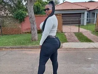 Streamate Adult Webcams of AFRICANCURVYBOOTYXXX