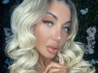 Streamate Live Sex Cam of EllsaSin
