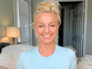 Streamate Live Porn of HollyKennedy