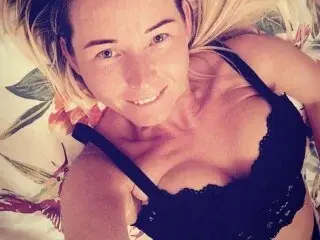 Streamate Adult Webcam of xSWEET_EWAx