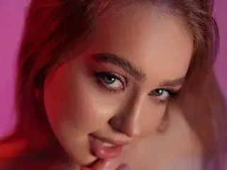 Streamate Sex Chat of ElyssawetXX