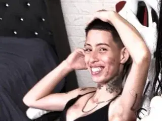 Streamate Nude Webcam of Luny_Boy