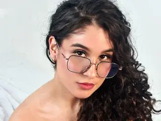 Streamate Sex Cam of AriaBloomm