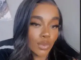 Streamate Free Porn Cam of Rhianna_Ridge