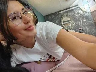 Streamate Best live sex cam show of NayeCloud