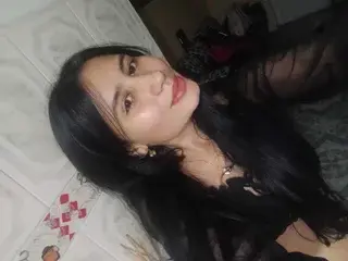 Streamate Sex Cam of NayeCloud