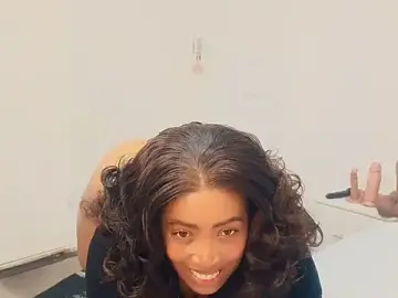 Stripchat Adult Webcams of GiantBootyMilf
