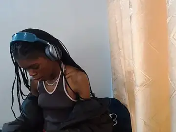 Stripchat Adult Video Chat of PetiteBarbie_05