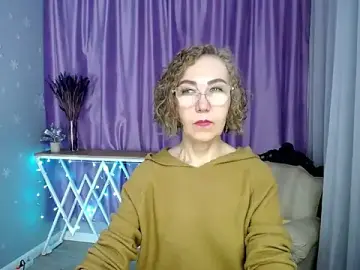 Stripchat Live Sex Cam of queen_a_n_i
