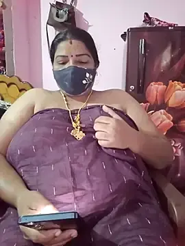 Stripchat Adult Webcam of tamil_lathikaaa