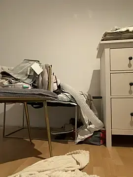 Stripchat Sex Cam of hrnxyygirl