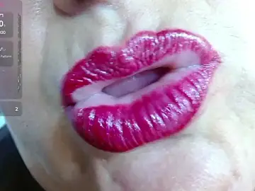 Stripchat Best live sex cam show of Kerly_Doll