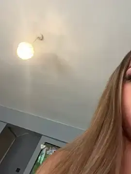Stripchat Free Live Porn of SexySofia_69