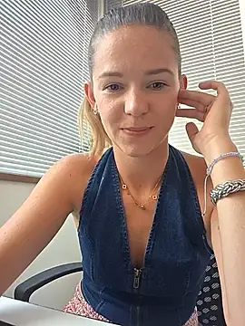 Stripchat Adult Video Chat of lucie_mehott