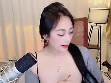 Stripchat Free Live Porn of Daisy-77