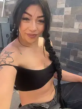 Stripchat Sex Cam of DAKOTA_SAKURA