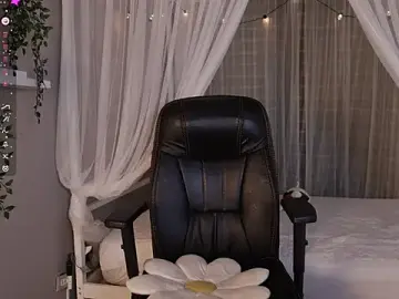 Stripchat Free Live Porn of _EmilyRouge_