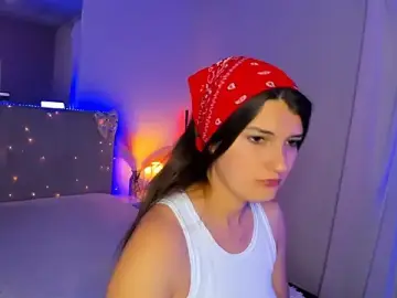 Stripchat Sex Cam of Laura_Leee