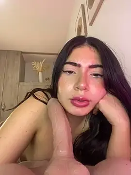 Stripchat Live Porn of Mia_222