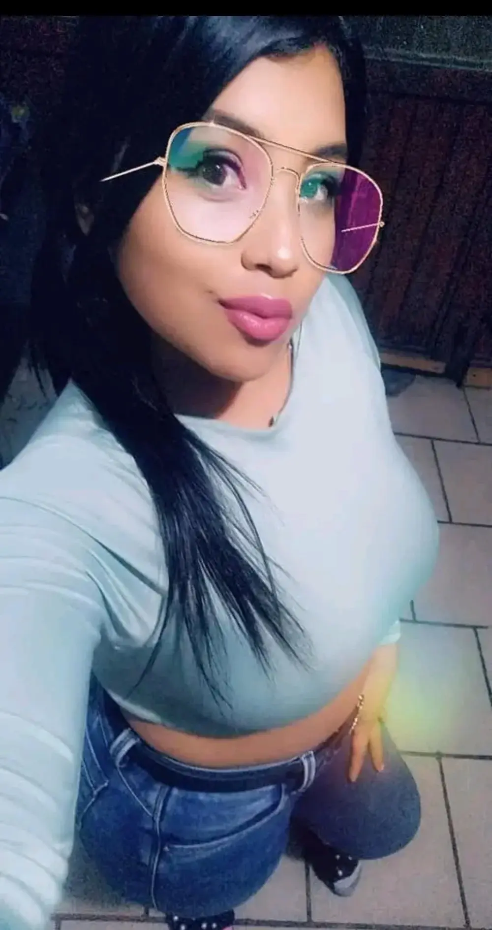 Bella_cross_v