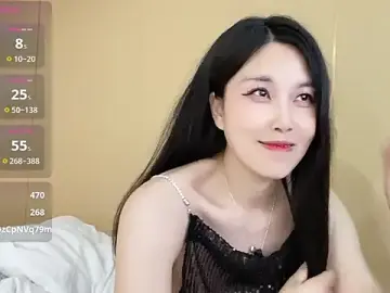 Stripchat Live Sex of Emma_qiqi