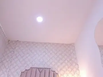 Stripchat Sex Cam of katherine_glow