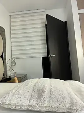 Stripchat Nude Webcam of ALISSON_FOXXX1