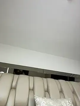 Stripchat Watch Live Sex Cams of ALISSON_FOXXX1