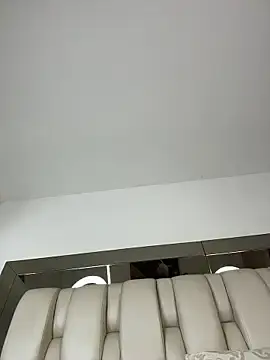 Stripchat Live Sex of ALISSON_FOXXX1