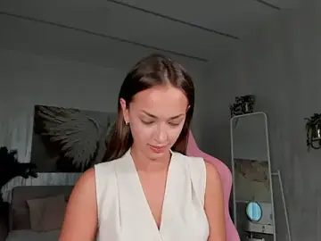 Stripchat Free Porn Cam of TiffanyHouston_