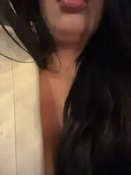 Stripchat Live Sex Cam of Tisha_Busty