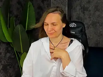 Stripchat Adult Webcam of Lillian_White